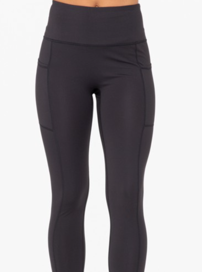 buttercup legging with side pockets - black