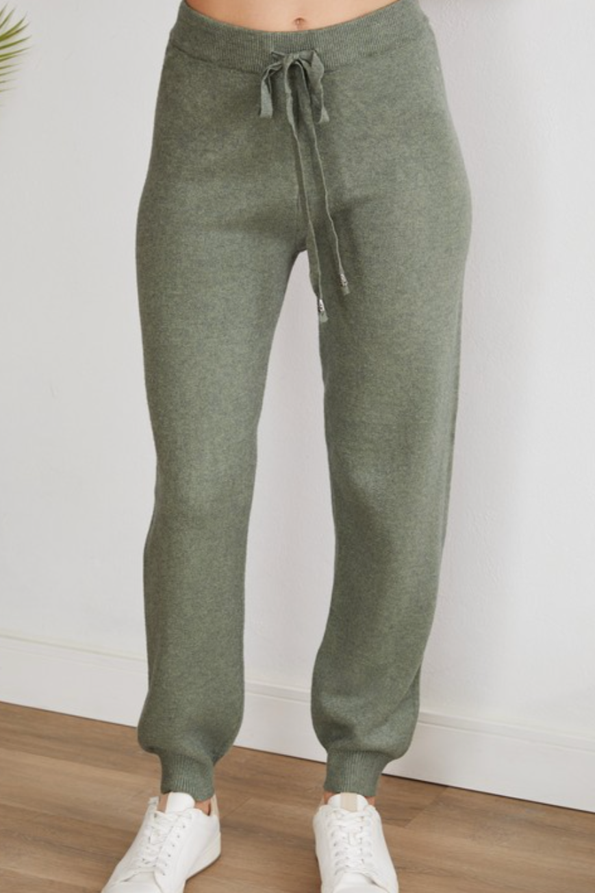 soft knit jogger -olive green