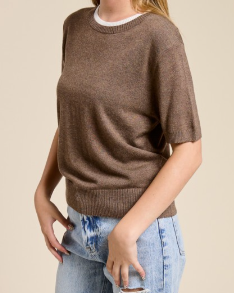 amber lightweight knit tee - mocha/cream